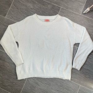 𝅺COZY White Sweater